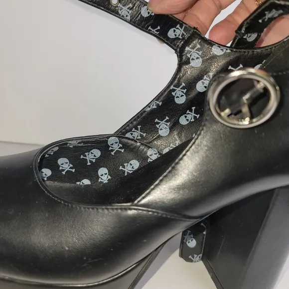 LAMODA Platform Mary Janes Block Heel Ankle Strap Skull Goth Shoes Sz 7