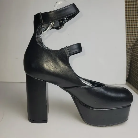 LAMODA Platform Mary Janes Block Heel Ankle Strap Skull Goth Shoes Sz 7