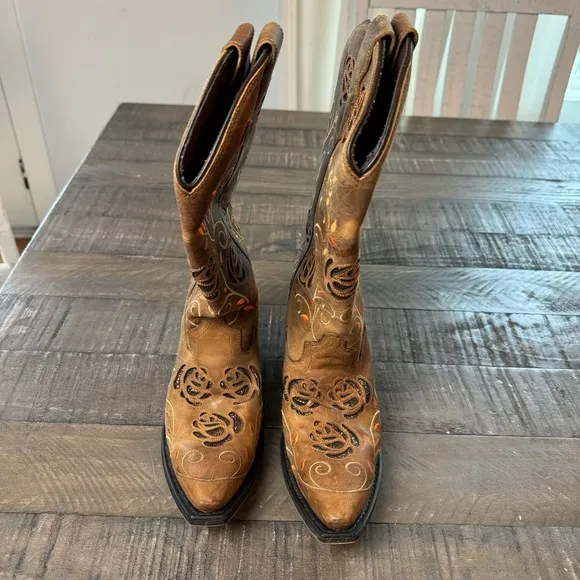 Laredo Womens Rose Western Boots Mid Calf Low Heels Snip Toe Western Size 6 1/2