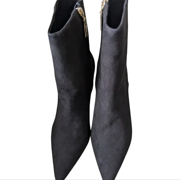 Larroudé's Mini Kate Elegant Black Ankle Boots...Size 10
