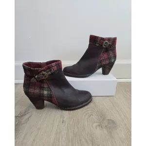L'artiste Spring Step Scottala Burgundy Red Leather Zip Plaid Ankle Boots 39 8.5
