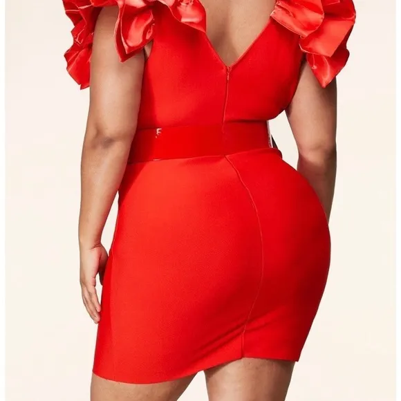 Latiste | Plus Size Short Sleeve Red Mini Dress