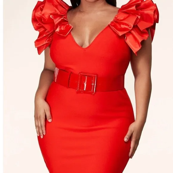 Latiste | Plus Size Short Sleeve Red Mini Dress
