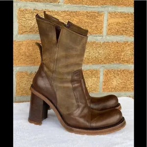 Laura and Angel leather boots size 38/8