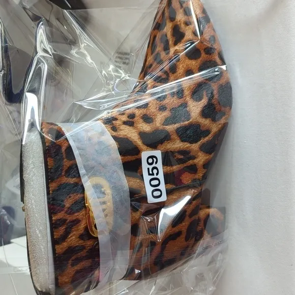 LAUREN Ralph Lauren Wynne III Bootie. Size 8B.