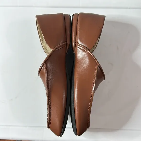 L.B. Evans Chicopee Leather Men’s Slippers in cognac size 11