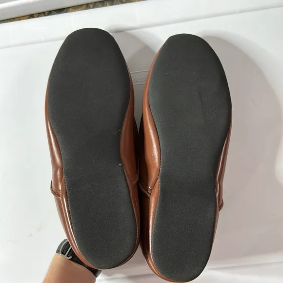 L.B. Evans Chicopee Leather Men’s Slippers in cognac size 11