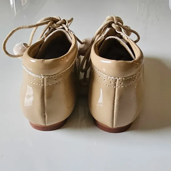 Leather patent shoes size 9
