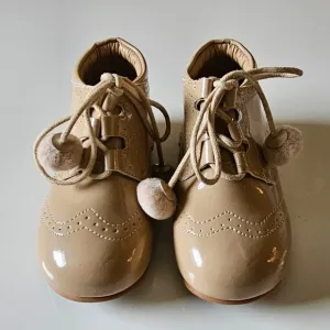 Leather patent shoes size 9