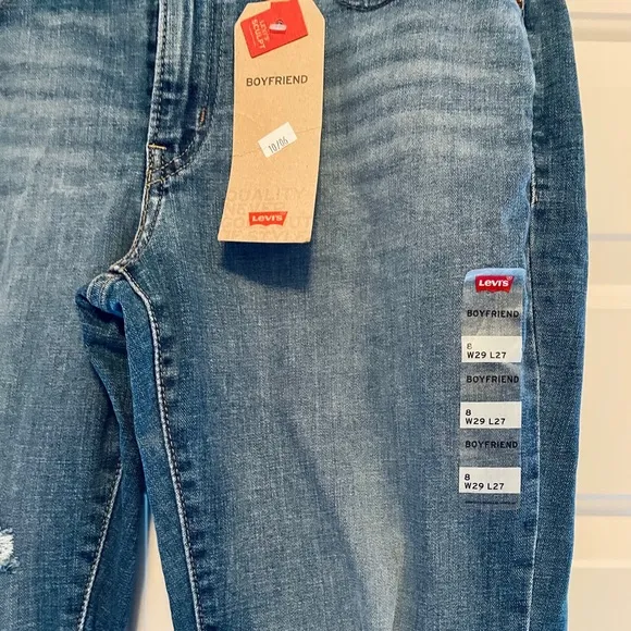 LEVI’S Boyfriend Mid-Rise Jeans NWT Sz 8/ 29