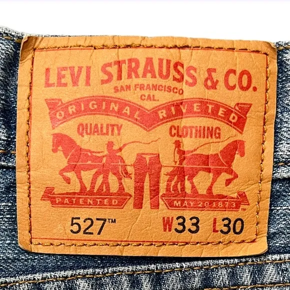 Levi’s Jeans Sexy Fit 527 Authentic Red Tab Medium Light Wash Blue Size W33 L30