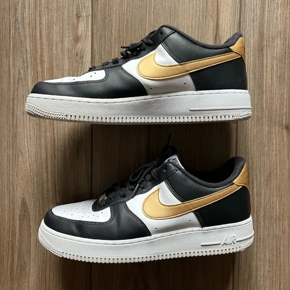 LIKE NEW AIR FORCE 1 '07 'BLACK GOLD'