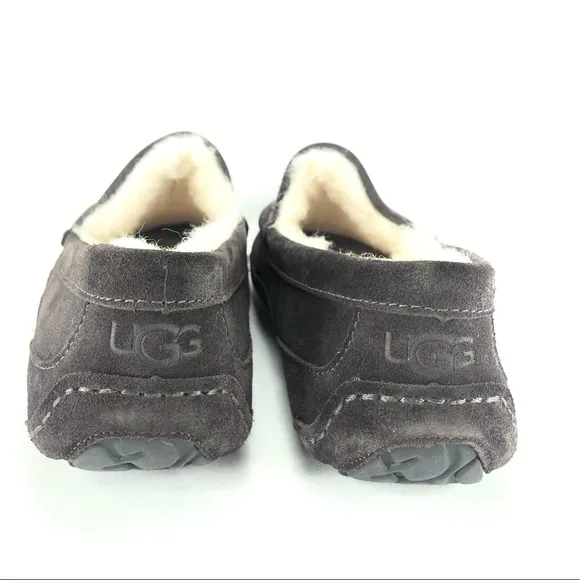 Like New Ascot Slippers