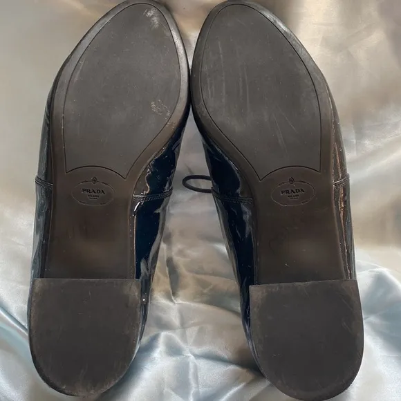 Like New Prada Patent Leather Jazz-style Shoes