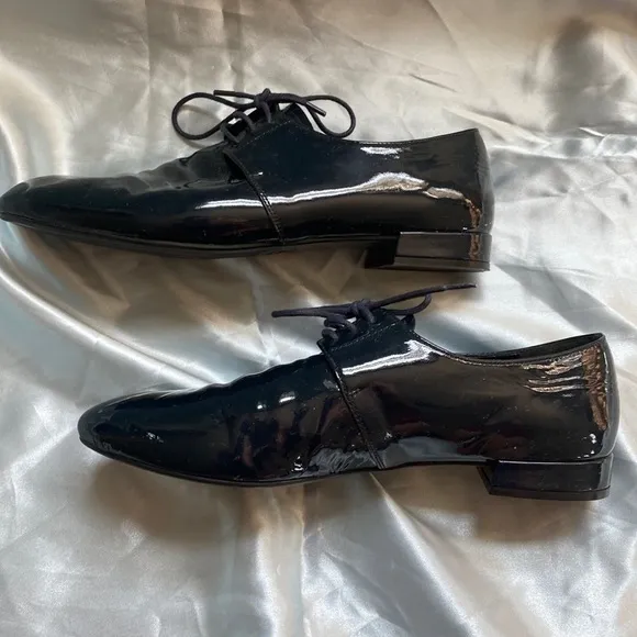 Like New Prada Patent Leather Jazz-style Shoes
