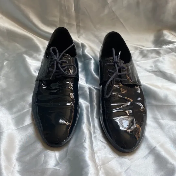 Like New Prada Patent Leather Jazz-style Shoes