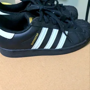 Little boys original Adidas Superstar ADV gym shoes