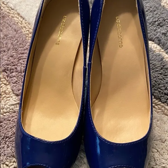 Liz Claiborne NWT Heels