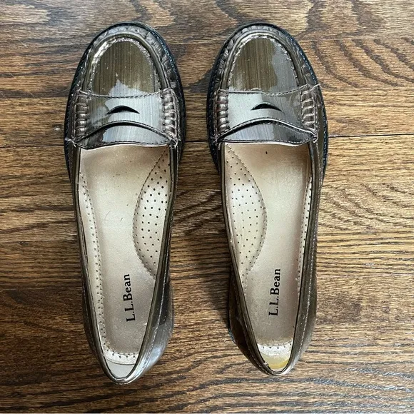 LL Bean Brown Penny Loafer Shoes Patent Leather Slip On Moc Toe Size 6.5 Medium