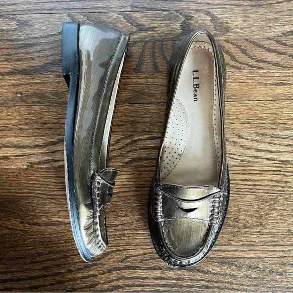 LL Bean Brown Penny Loafer Shoes Patent Leather Slip On Moc Toe Size 6.5 Medium