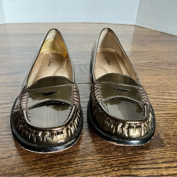 LL Bean Brown Penny Loafer Shoes Patent Leather Slip On Moc Toe Size 6.5 Medium