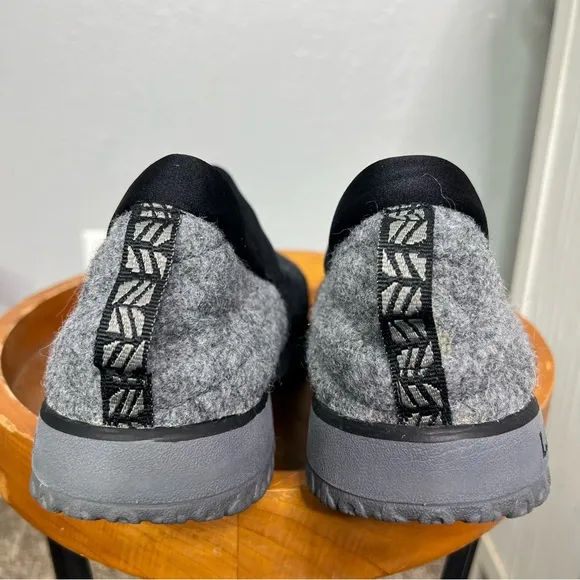 LL Bean Ultralight Primaloft Outdoor Slippers Mens Size 12 Black Wool Insulated