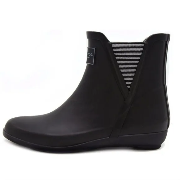 London Fog Women’s Rain Boots sz 9 Waterproof NEW # Box G229