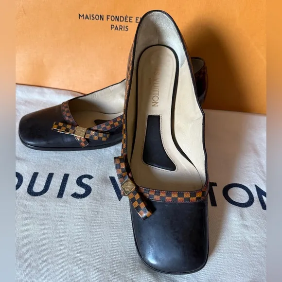 Louis Vuitton Vintage Women's Brown Leather Checkered Heel Shoes
