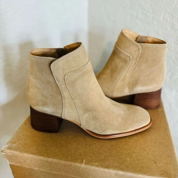 Lucky Brand Lilka Suede Bootie, Block Heel Size 7, Dune Light Brown, NWT