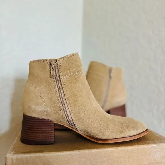 Lucky Brand Lilka Suede Bootie, Block Heel Size 7, Dune Light Brown, NWT