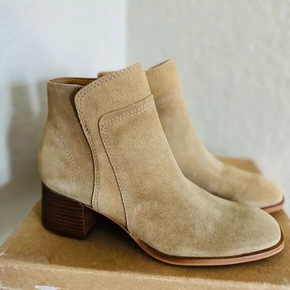 Lucky Brand Lilka Suede Bootie, Block Heel Size 7, Dune Light Brown, NWT