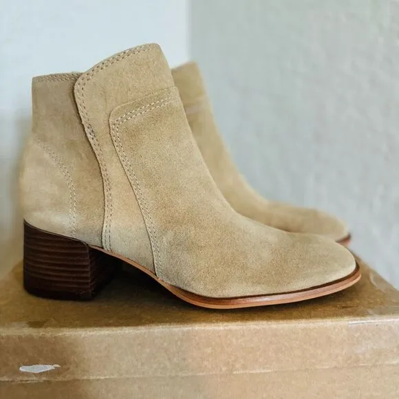 Lucky Brand Lilka Suede Bootie, Block Heel Size 7, Dune Light Brown, NWT