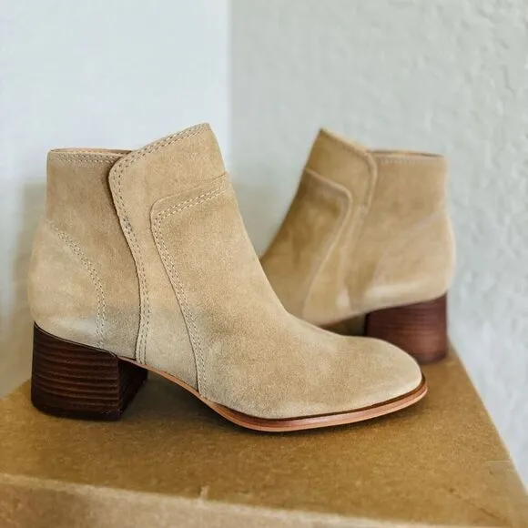 Lucky Brand Lilka Suede Bootie, Block Heel Size 7, Dune Light Brown, NWT