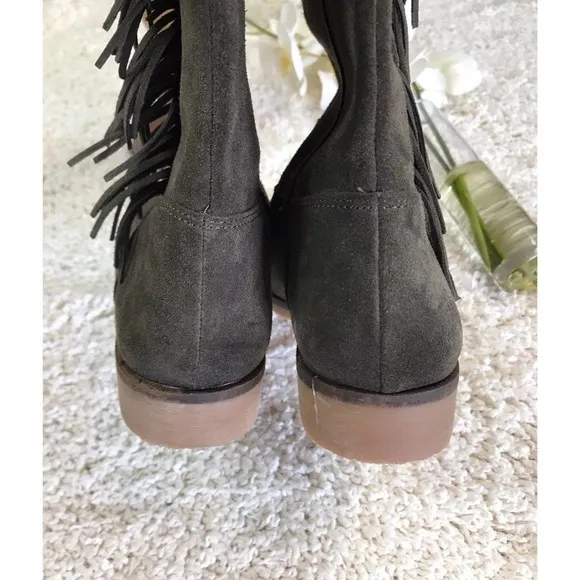 Lucky Brand Women boots SZ 7.5        #016