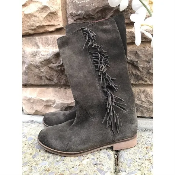 Lucky Brand Women boots SZ 7.5        #016
