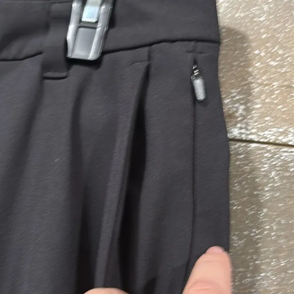 Lululemon Black Commission slim fit stretch dress pant size 30x32