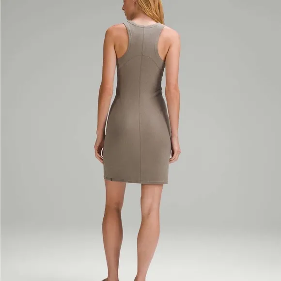 Lululemon Ribbed Softstreme Slim-Fit Tank Dress sz 4