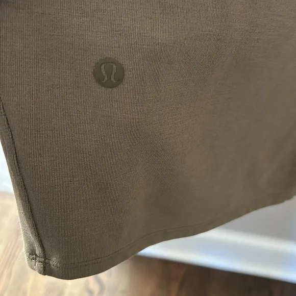 Lululemon Slim Fit Above Knee Artifact Brown Athletic Dress Size 10