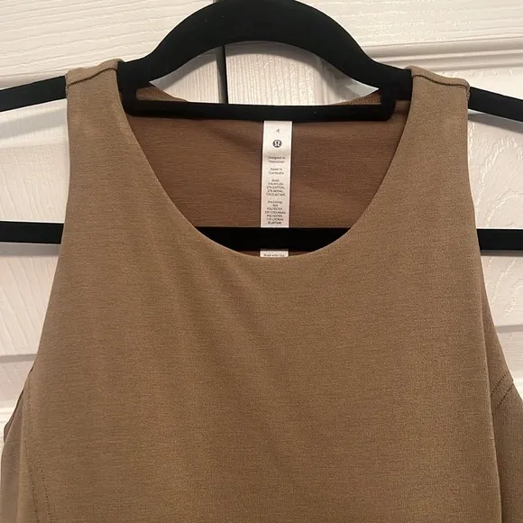 Lululemon slim-fit above knee dress. 4