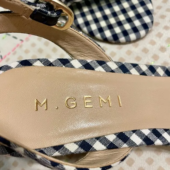 M. Gemi navy white gingham chunky low 2.5” heel dress up or down Italian sz 8