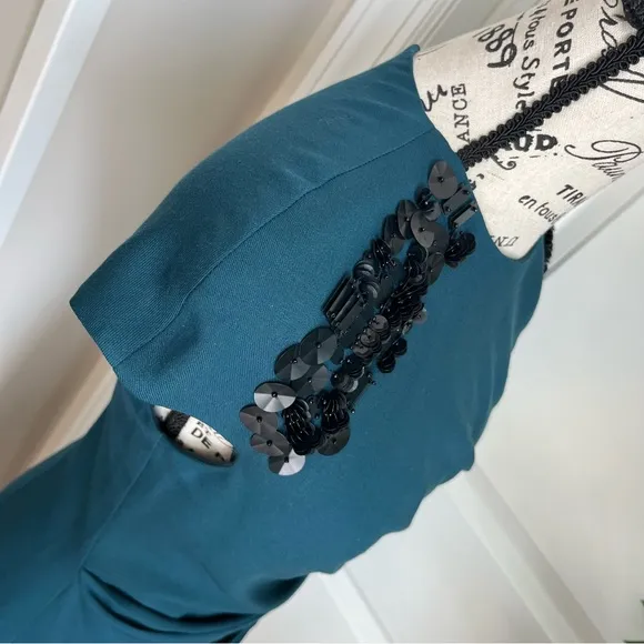 Magaschoni NY Wool Blend Embellished Cap Sleeve Sheath Dress Green Sz 4