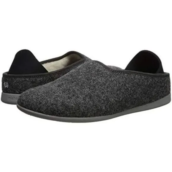✨Mahabis Classic Navy Sz 8.5-9 M Slippers✨