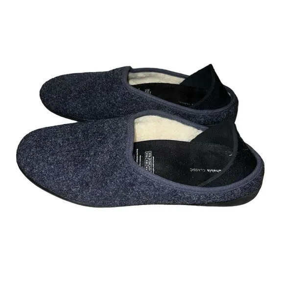 ✨Mahabis Classic Navy Sz 8.5-9 M Slippers✨
