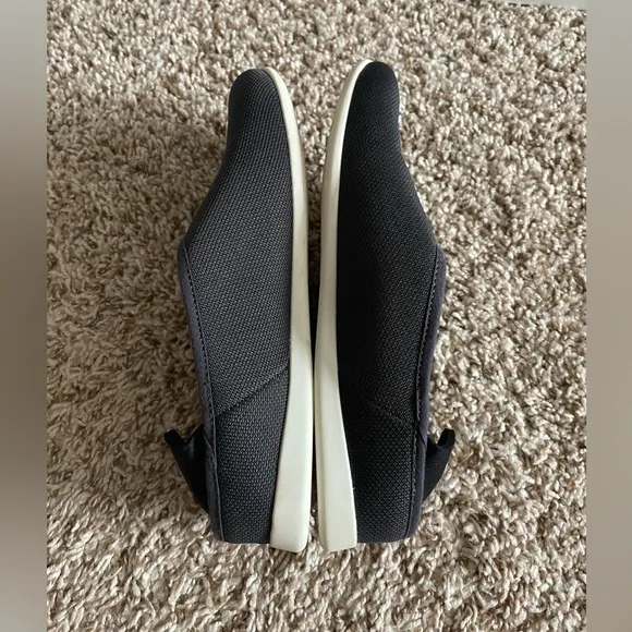 Mahabis Classic Outdoor Slipper/Shoes Size Women’s 8 Charcoal Grey