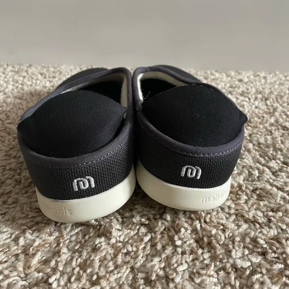 Mahabis Classic Outdoor Slipper/Shoes Size Women’s 8 Charcoal Grey