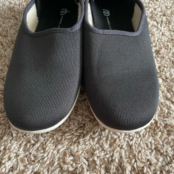 Mahabis Classic Outdoor Slipper/Shoes Size Women’s 8 Charcoal Grey
