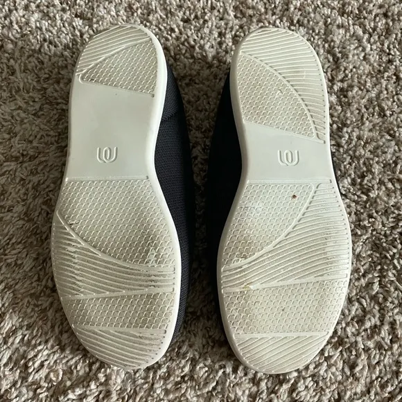Mahabis Classic Outdoor Slipper/Shoes Size Women’s 8 Charcoal Grey