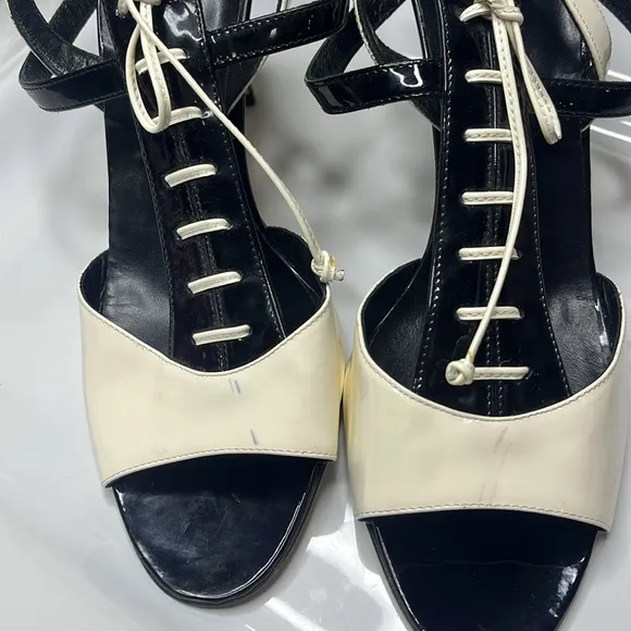 Manolo Blahnik Black and White Women's Heels
