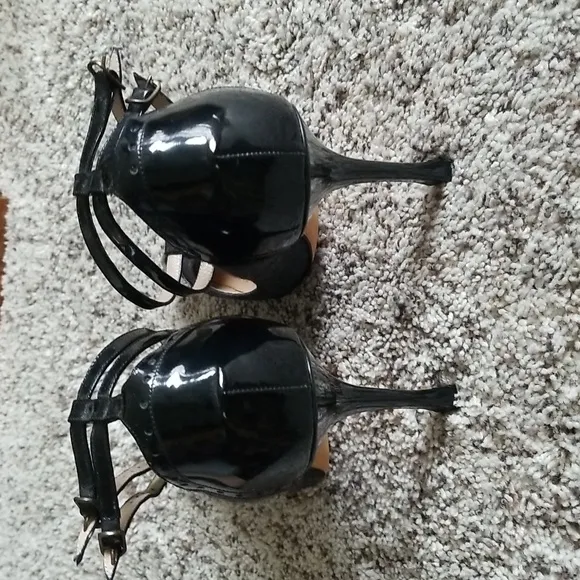 Manolo blahnik shoes,size 38