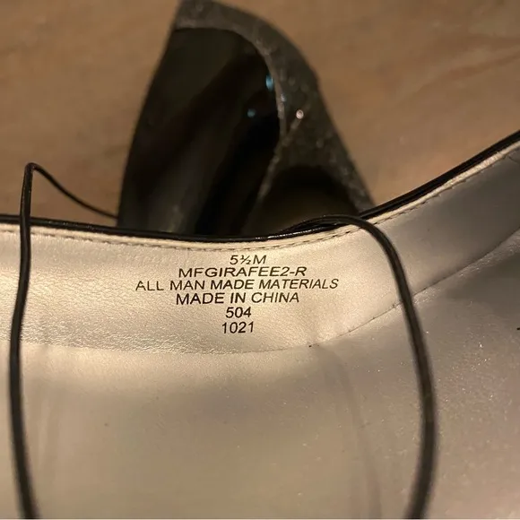 MARC FISHER Girafee Black Patent Leather Silver Glitter Sparkle Stiletto Heel